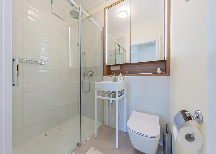 Plac Unii Comfort Lägenhet *